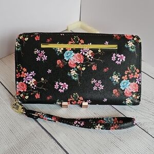 Steve Madden Black Floral Zip Around Wallet/Wristlet